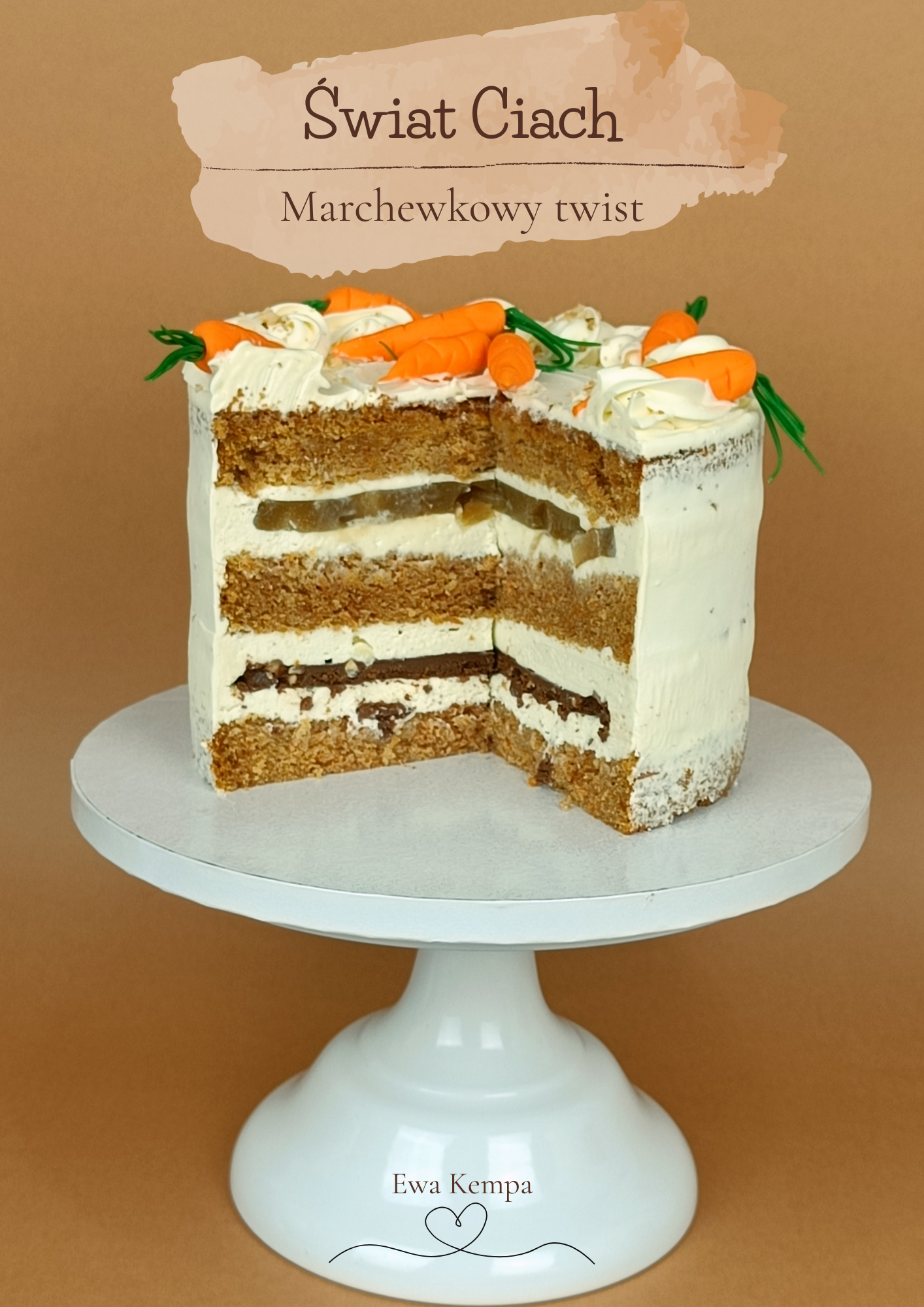 Tort Marchewkowy Twist z sernikowym kremem i gruszką